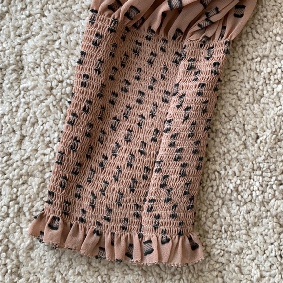 ❌SOLD❌ Joie “Jamila” smocked ruffle top - Picture 7 of 8